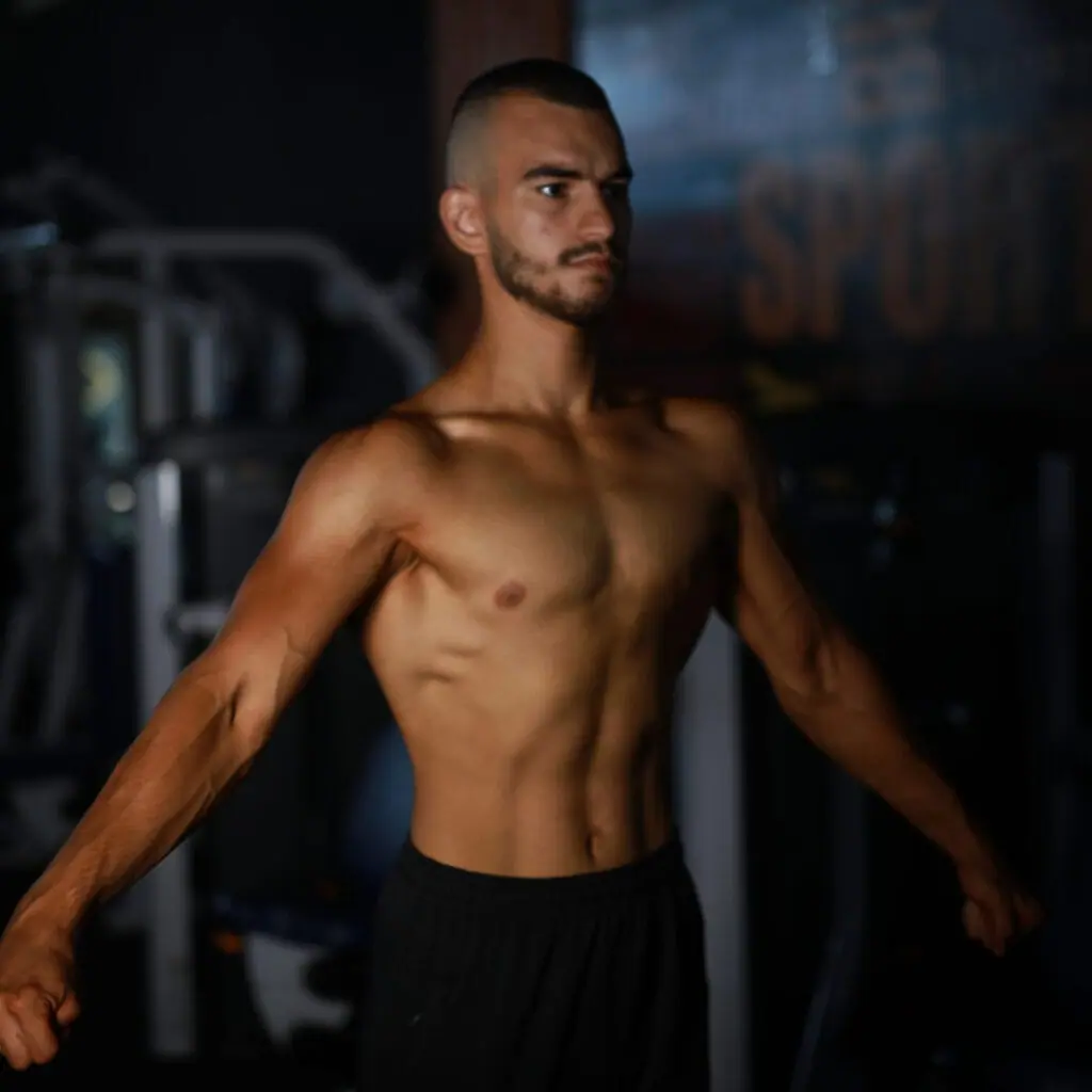 أشهر 5 غلطات يوقع فيها المبتدئين في الجيم!! 2 أشهر 5 غلطات يوقع فيها المبتدئين